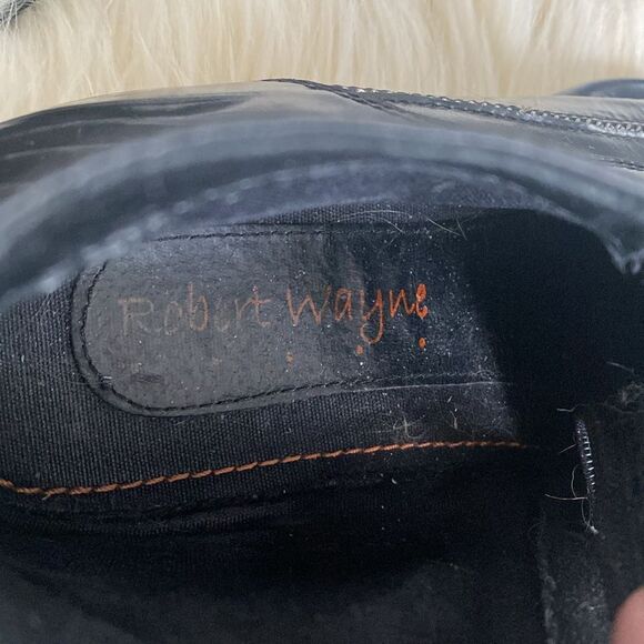 Robert  Black Leather Ankle side zipper Boots Chain Accent Sz 12 Mint Condition - Picture 11 of 12